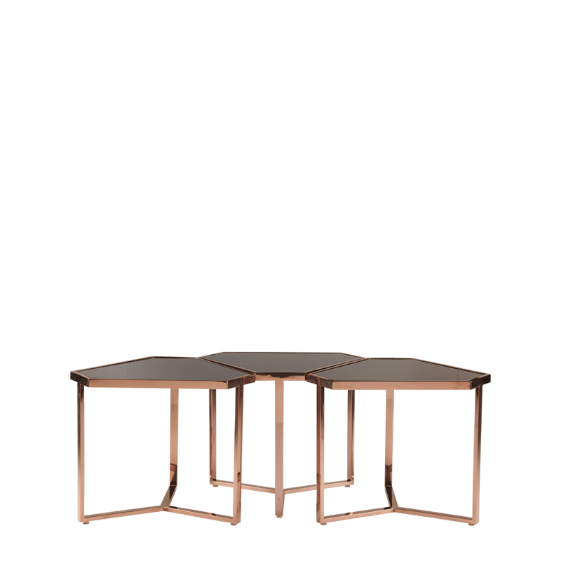 Cognac Triangle Mix B Drinks Table