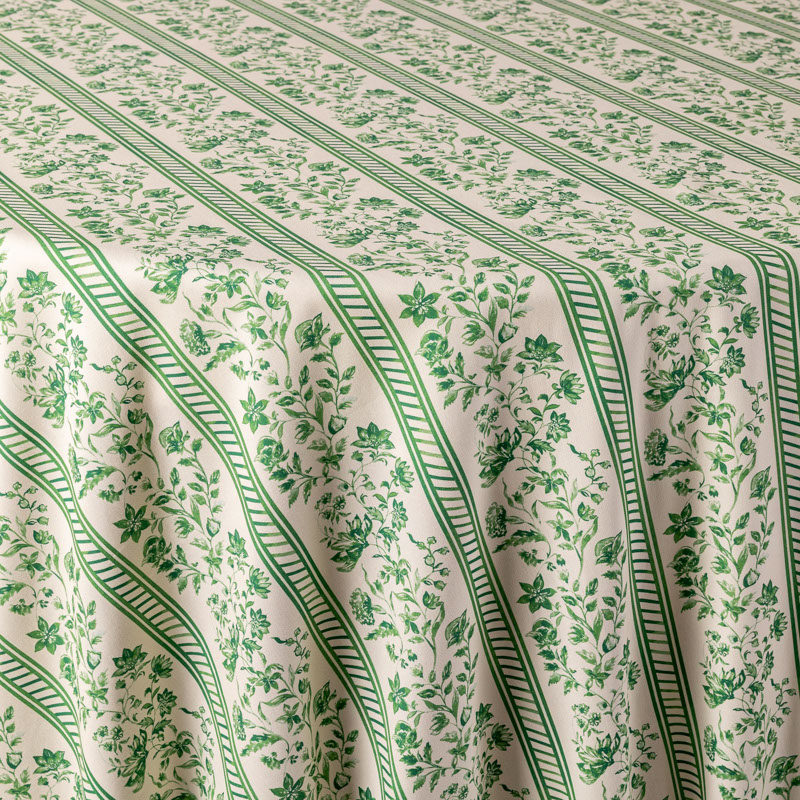 Estelle 335 cm Round Tablecloth