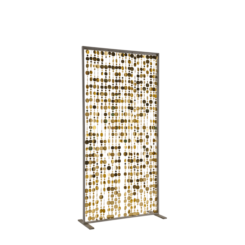 Unico Screen with Gold Strands