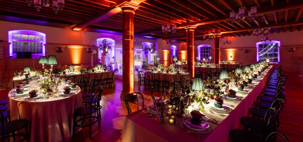 Intimate Chic Elegance
