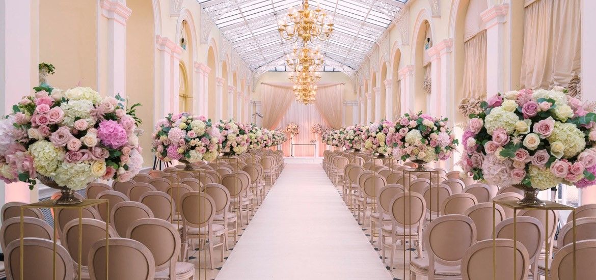 A table for two ceremonies