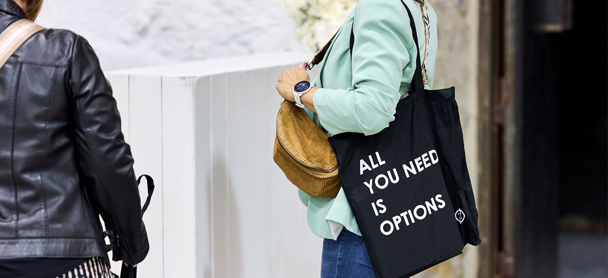 Why Hire a Professional Tableware Rental Service?